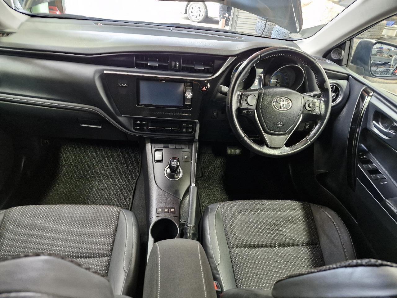 2017 Toyota Auris