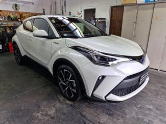 2019 Toyota C-HR - Thumbnail