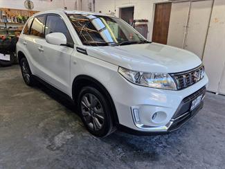 2019 Suzuki Vitara - Thumbnail