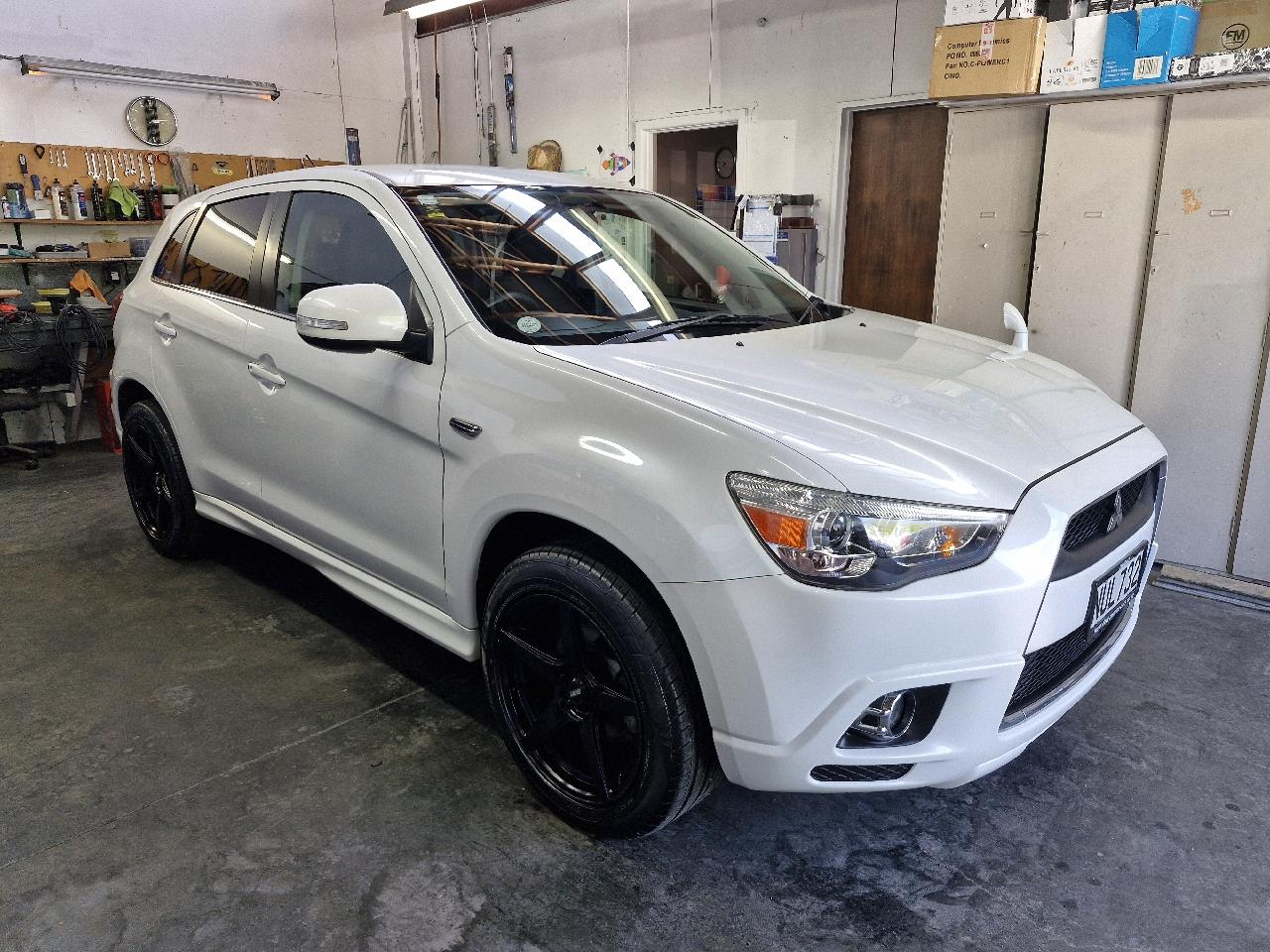 2011 Mitsubishi RVR