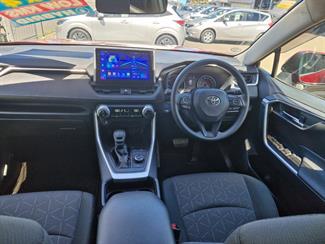 2019 Toyota RAV4 - Thumbnail