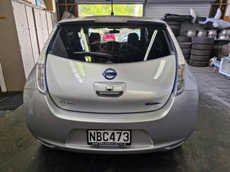 2015 Nissan Leaf - Thumbnail