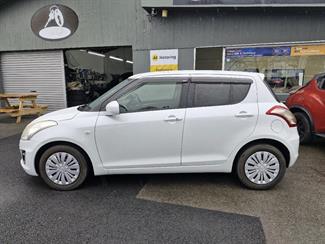 2016 Suzuki SWIFT - Thumbnail